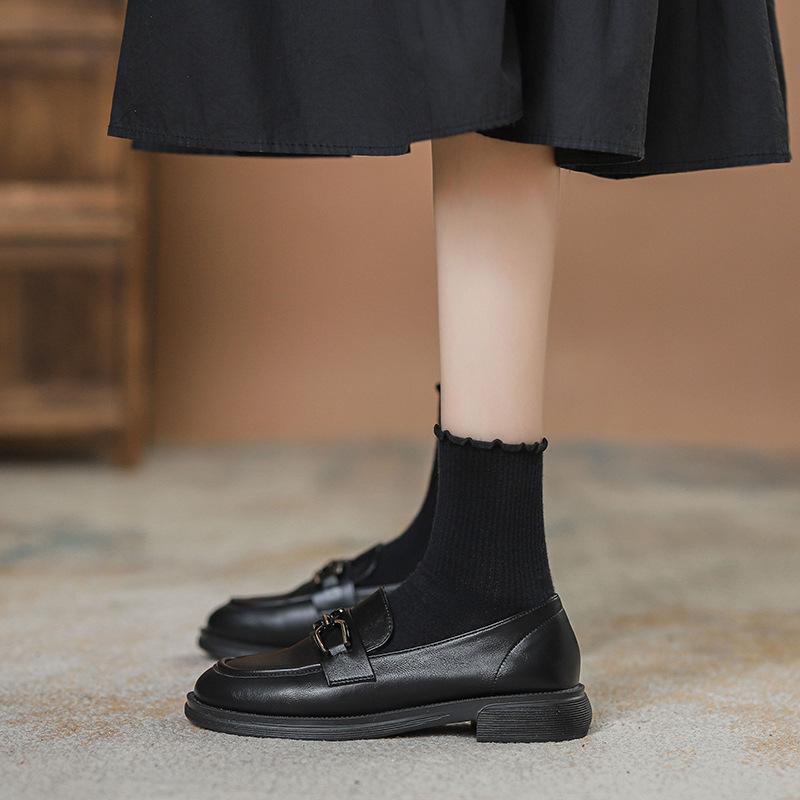 Black small leather shoes women's British style one-pedal loafers 2025 new popular spring and autumn flats French single shoes