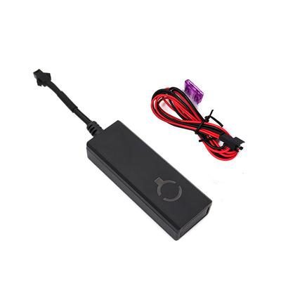Auto GPS Tracking Gerät Locator Echtzeit Diebstahlwarnungen Standortterminal Unterstützt APP/SMS/Plattform Tracking Übergeschwindigkeit/Geo-F