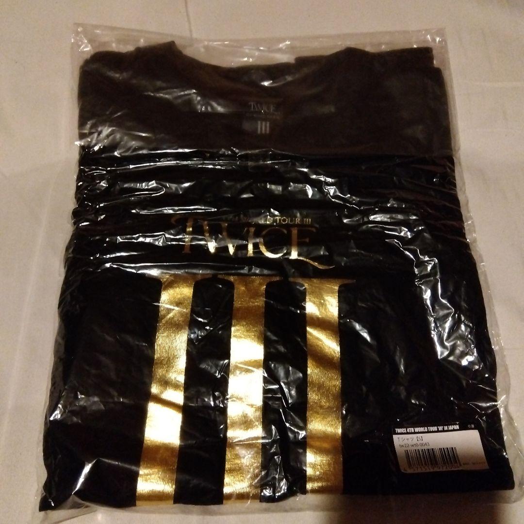 

[USED] TWICE 4TH WORLD TOUR T-shirt