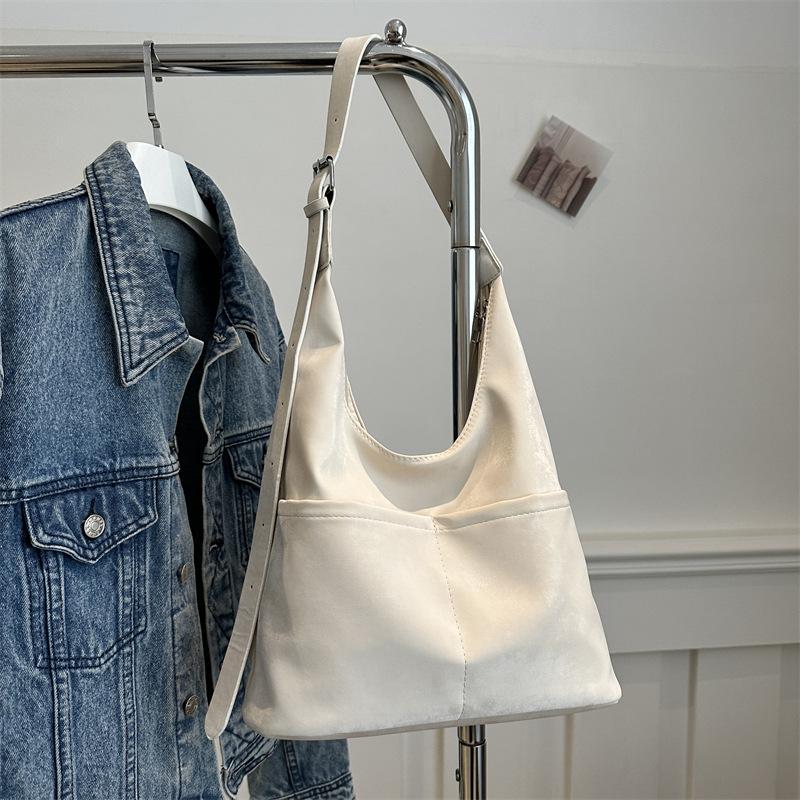 Korean Style College Bucket Bag Women's New Trendy Fashion Tote Bag Casual Large Capacity Single Shoulder Underarm Bag