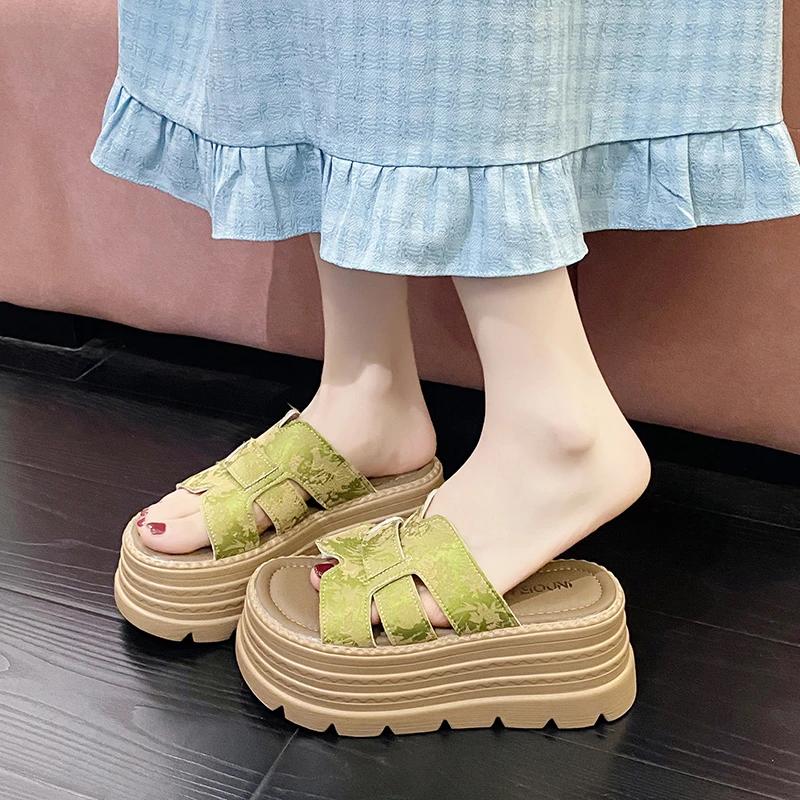 Modă Tocuri 8CM Platformă Înaltă Femei Papuci cu Vârf Deschis Sandale cu Platformă Încrucișată de Designer Pantofi Noi de Vară pentru Femei Papuci de Plajă cu Mărgele