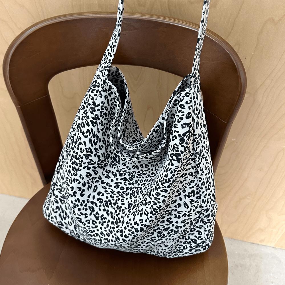 Korean Version Autumn and Winter Lazy Wind Texture Leopard Print Cloth Bag Bag Niche Large Capacity Shoulder Tote Bag Shopping Bag