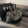 Single-Shoulder Travel Bag: Large-Capacity Luggage with Dry/Wet Separation for Business and Sports.