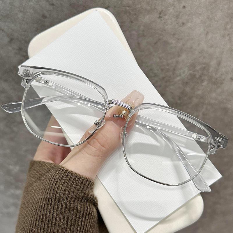 Schicke halbgerahmte Damen-Sehstärken-Brille mit Farbwechsel, Myopie-Brille mit Blaulichtfilter & Retro-Design