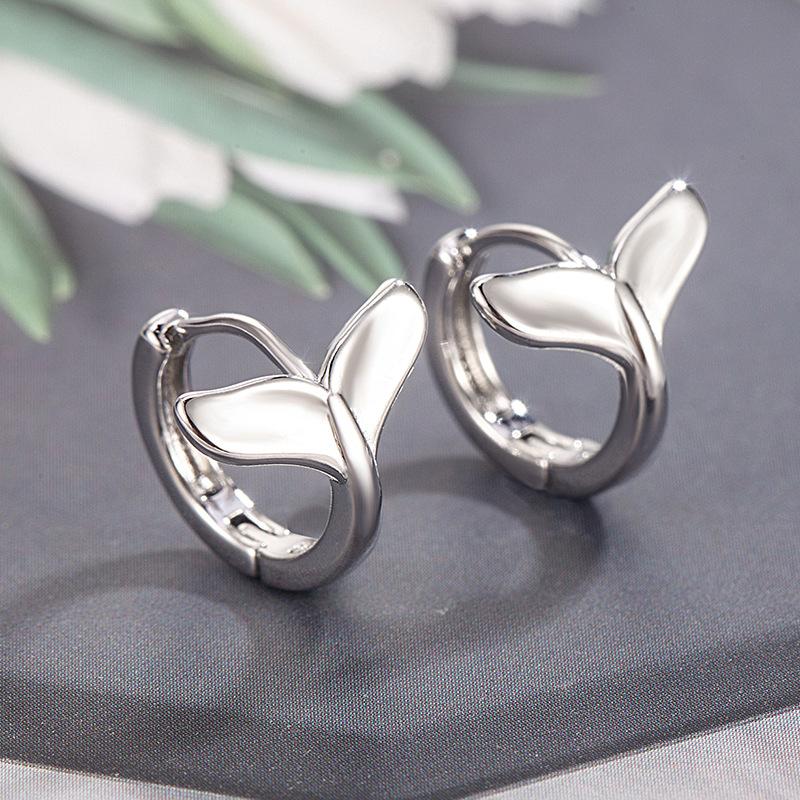 

Trendy New Fashion Zircon 925 Silver Earrings for Women with Simple Plum Blossom Earring Hoops and Elegant Earrings Gift