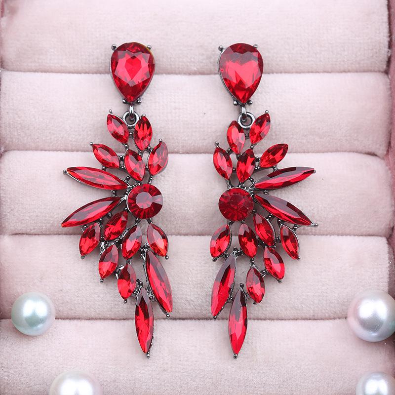 Trendy Earrings - Symmetrical Wing Design - Fashionable Women's Earrings