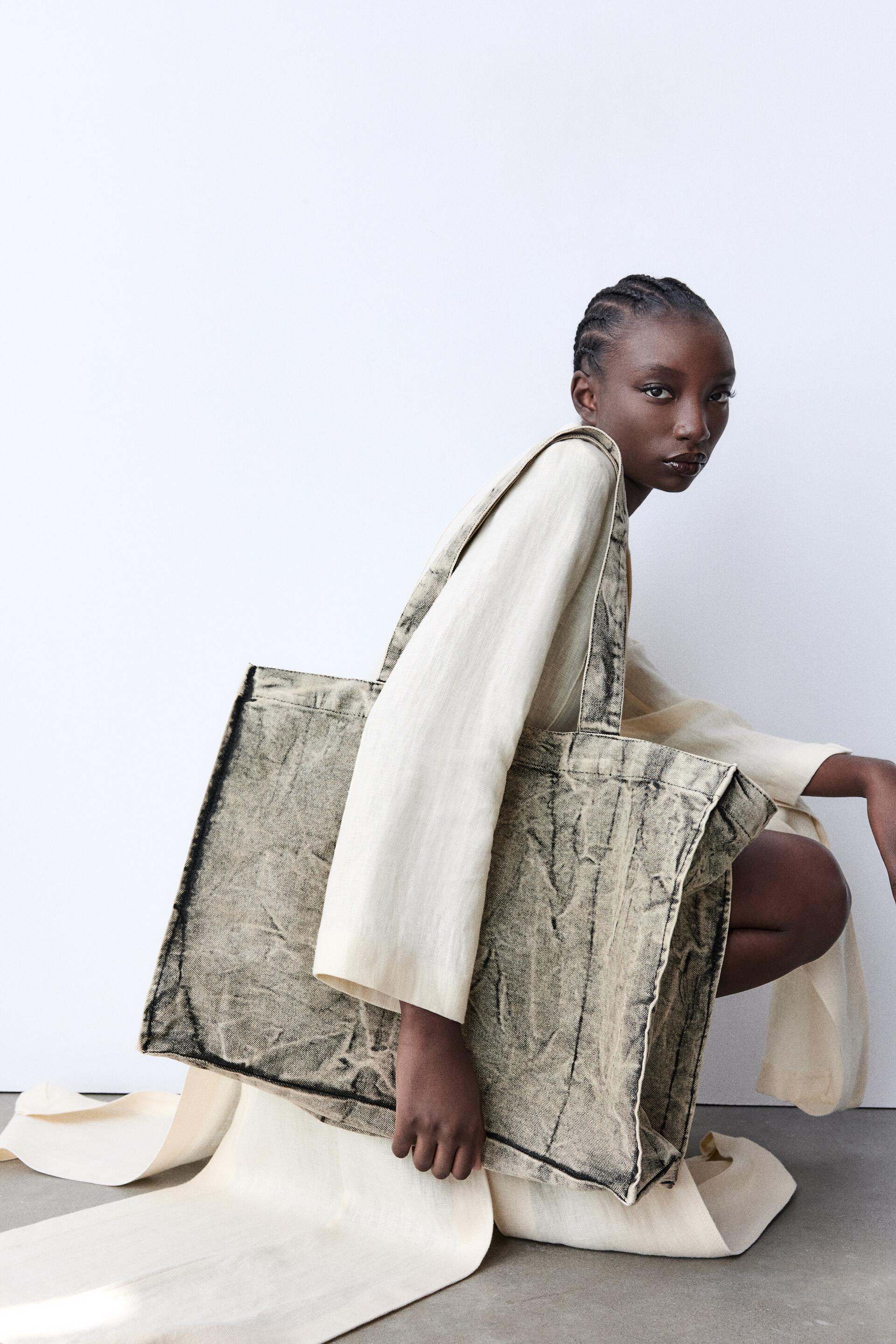 

ДЖИНСОВАЯ СУМКА-ТОУТ