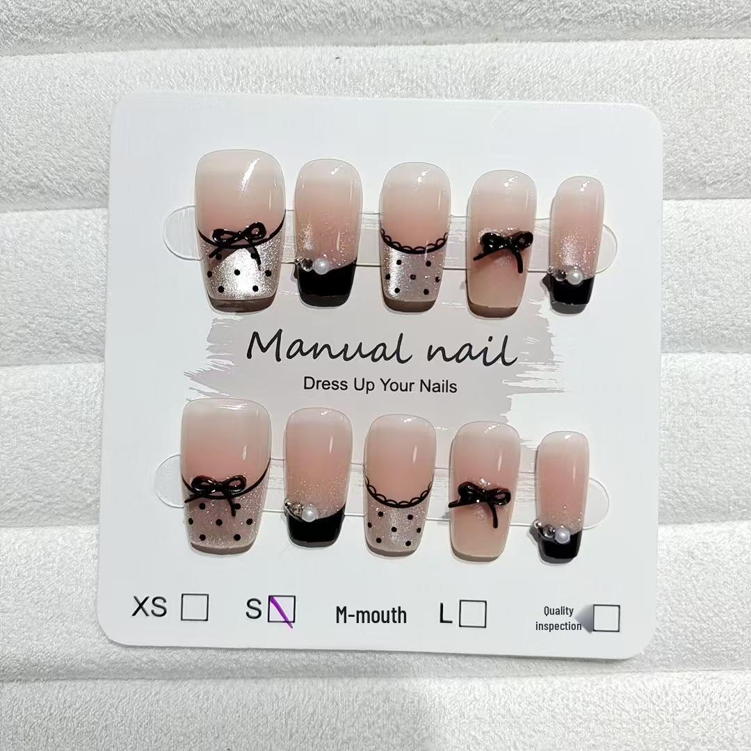 

30 штук черно-белых ногтей с бантами в горошек - короткий, милый дизайн (T042)