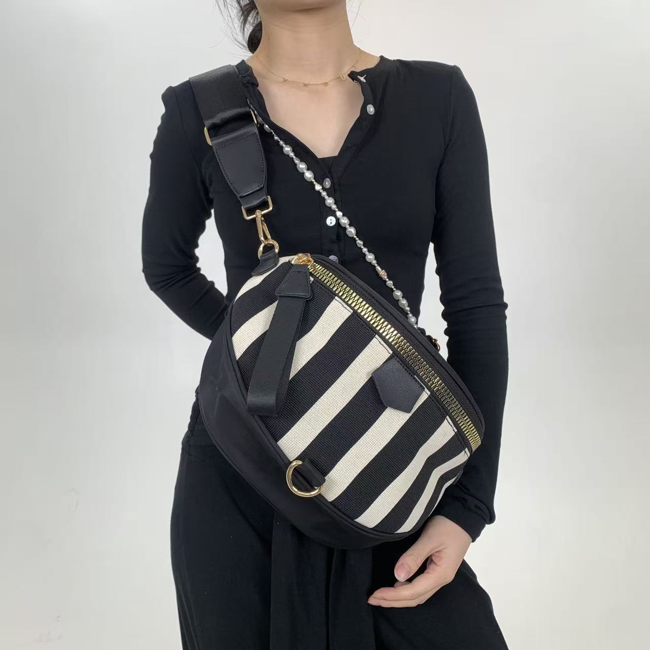 Ladies  Fashionable Minimalist Mesh Striped Crossbody Bag with Multi-layer Partitions, Lightweight Single Shoulder Handbag