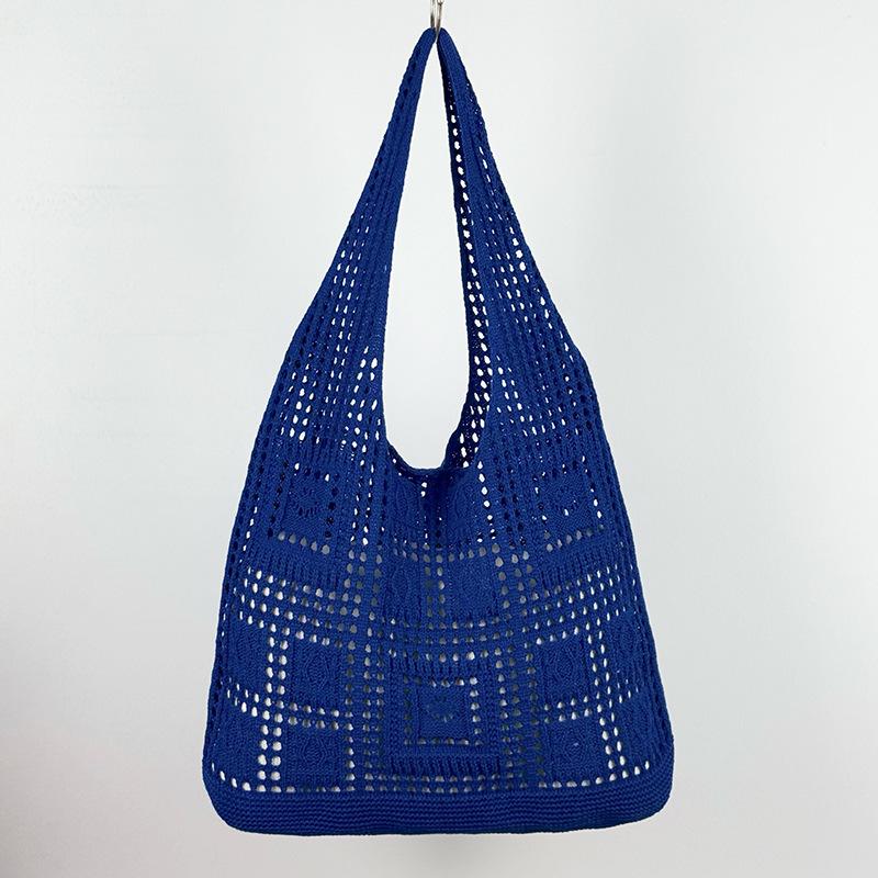 Women's Large Capacity Solid Color Knit Shoulder Bag - Casual Vacation Style, Versatile and Stylish.