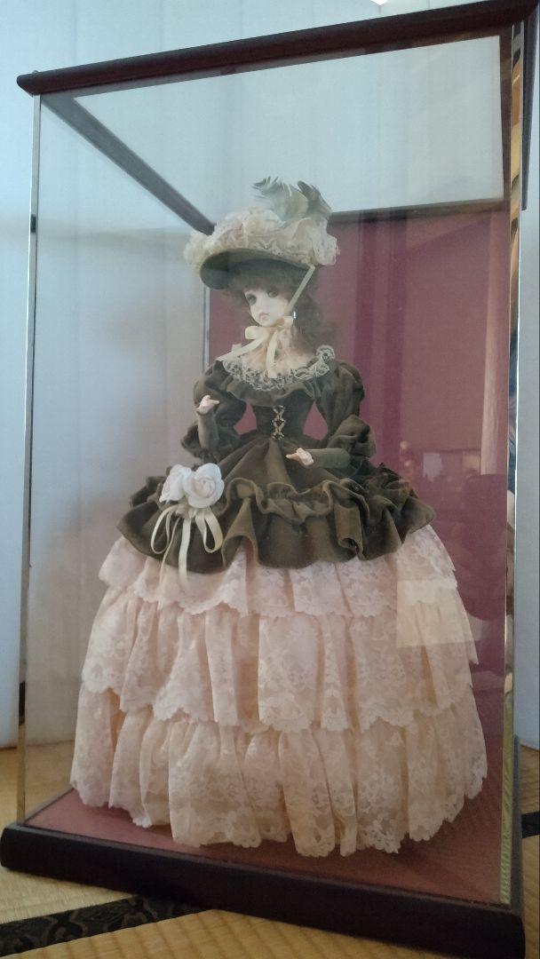 

[USED] French doll without glass case
