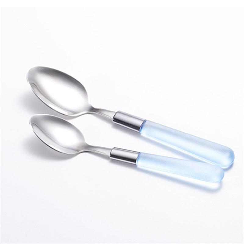 Posate Occidentali con Manici in Plastica Acciaio Inossidabile Coltello Affilato Forchetta Cucchiaio Set di Piatti Stoviglie Utensili per la Cucina