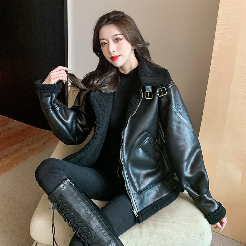 

Lamb wool imitation fur jacket women s winter thickened locomotive clothing leather jacket loose stand-up collar fur integrated jacket top S recommends 52.5 kg within чёрный