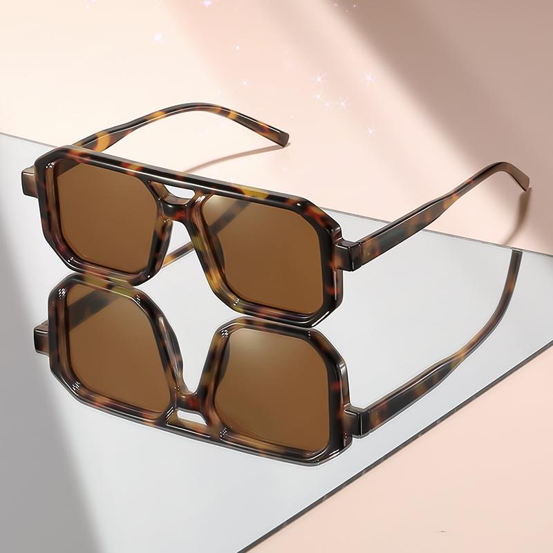 The New Double-beam Sunglasses Feature a Classic and Simple Design, Making Them Suitable for Daily Wear