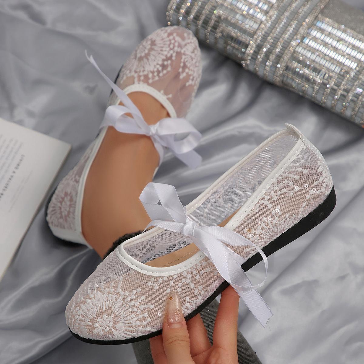 Женские лоферы в винтажном стиле с вышивкой и низким вырезом Удобные туфли Мэри Джейн на плоской подошве для ношения в течение всего дня 43 1650₽