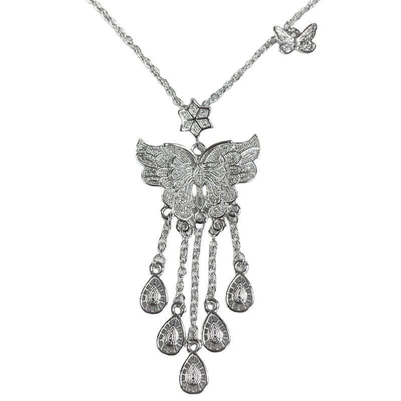 A Three-Belt Fashionable Silver Butterfly Necklace, Exquisite Diamond-Encrusted Pendant Design, Elegant Light Luxury Style, Noble And Unique Women