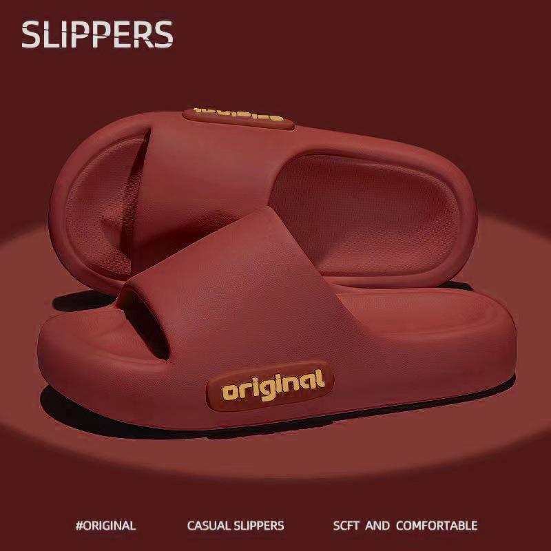 Women's and Men's Non-slip Indoor-Outdoor Slippers: Four Seasons Comfort with Thick Soles and Unique Tread Design