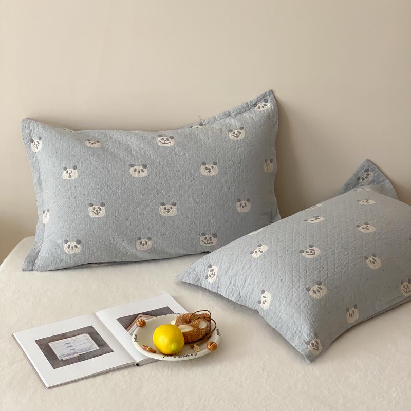 Cartoon Cotton Jacquard Pillowcase Set: 4-Layer Gauze, Soft, Breathable, Universal for All Seasons (Set of 2)