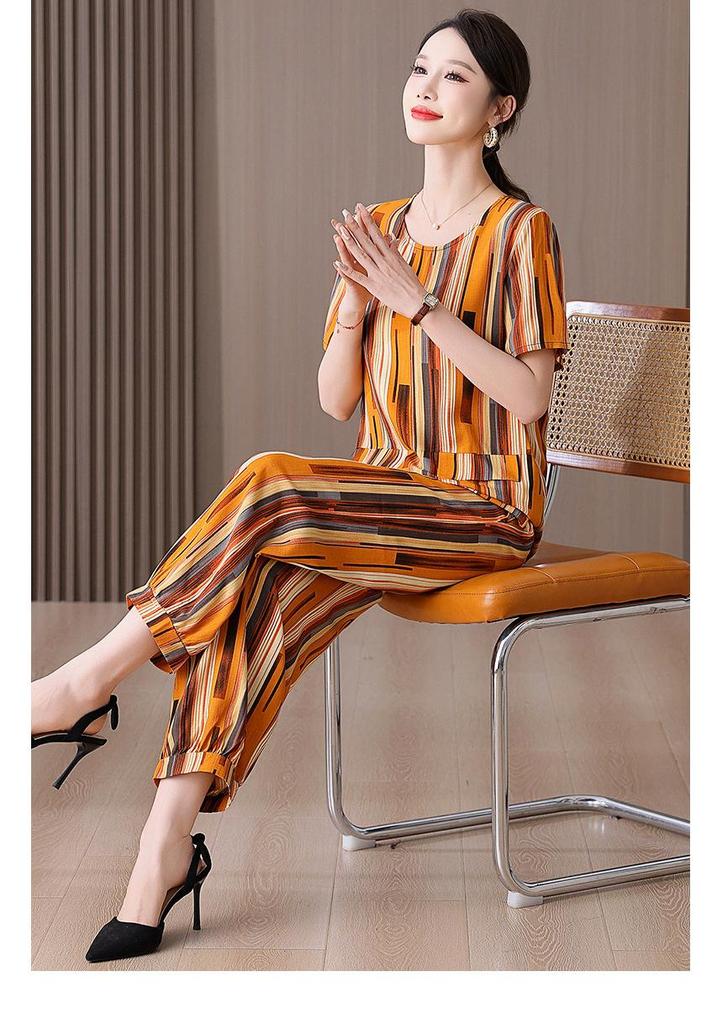 Mother's Summer Two-piece Cotton Silk Pajama Set - Short Sleeve for Women, Wear Indoors or Outside