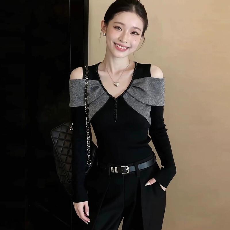 La Chapelle Korean-Style Colorblock V-Neck Top