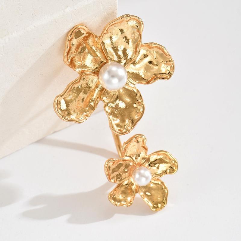 Petal ring niche design flower finger ring personality exaggerated irregular pleated female ring