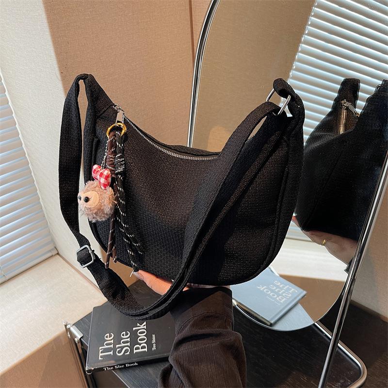 Popular Bags Women's Autumn and Winter Fashion Shoulder Bag Retro Commuter Messenger Dumpling Bag