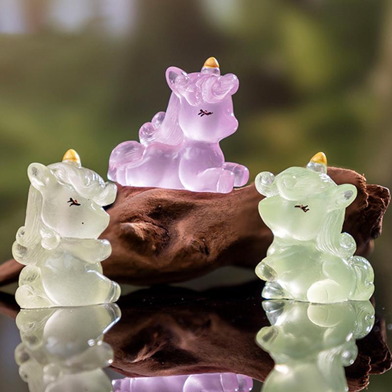 Statuie de inorogi în miniatură de desene animate Decorarea casei Accesorii de decorare a casei DIY Drăguț Kawaii Unicorni luminoși Păpuși Cadouri