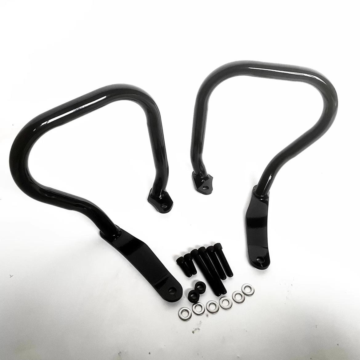 

Боковая кофра и защитная дуга заднего бампера Harley Road King