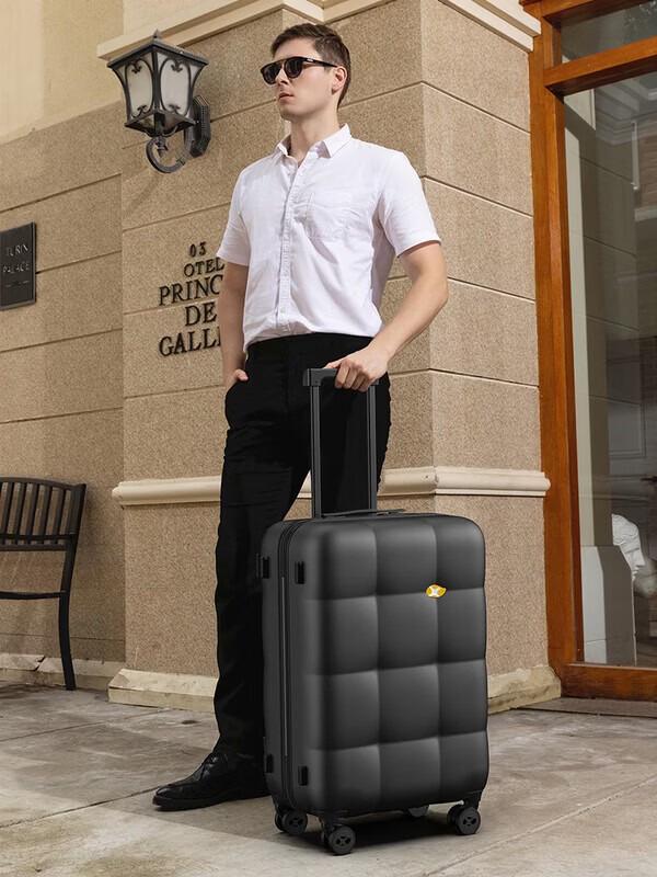 MGOB Hardside Luggage