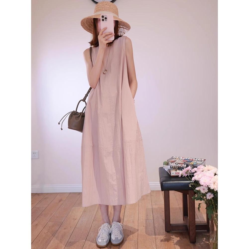 French high-end pink sleeveless vest dress women's summer seaside vacation loose and thin temperament beautiful long dress