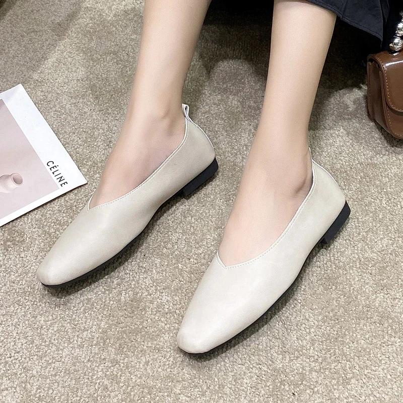 2024 Módní dámské boty s hranatou špičkou, jednobarevné, lehké nazouvací, s plochým podpatkem, jarní a podzimní dámské boty s mělkým výstřihem