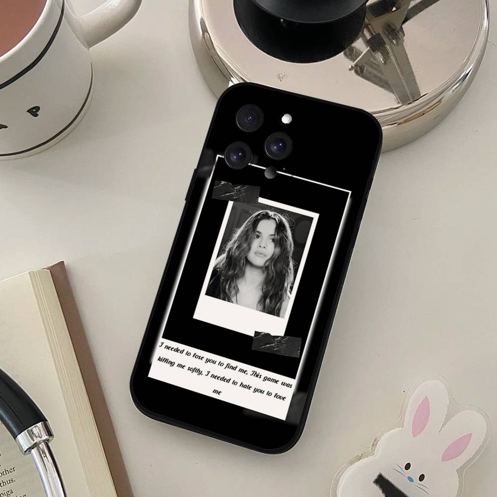 Selena Gomez Phone Case For IPhone 17 16 15 14 13 12 11 X XR XS Plus Pro Max Mini Soft Black Cover