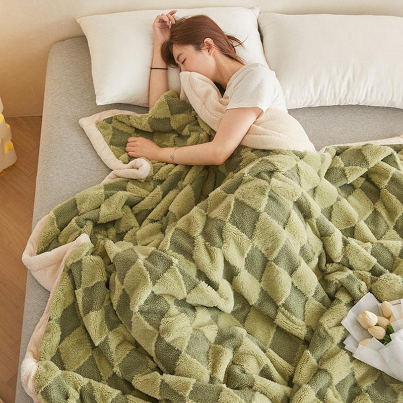Faux Rabbit Wool Blended Plaid Blanket Sheep Camel Wool Jacquard Double-Layer Thick Blankets Single Bedspread for Four Seasons