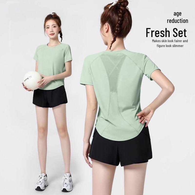 Plus Size Quick-Dry Loose Fit Yoga & Sports Suit: Elastic Short Sleeve T-Shirt & Shorts