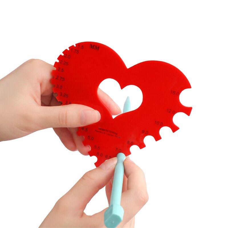 Háčkovací jehlice Velikost ABS Tvar srdce Lásky Měřicí pravítko Šicí doplňky Nástroje