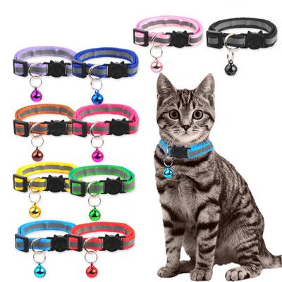 Colori riflettenti Gattino staccabile Collare Collo Anello Collana Campana Prodotti per animali Elastico di sicurezza regolabile con materiale morbido