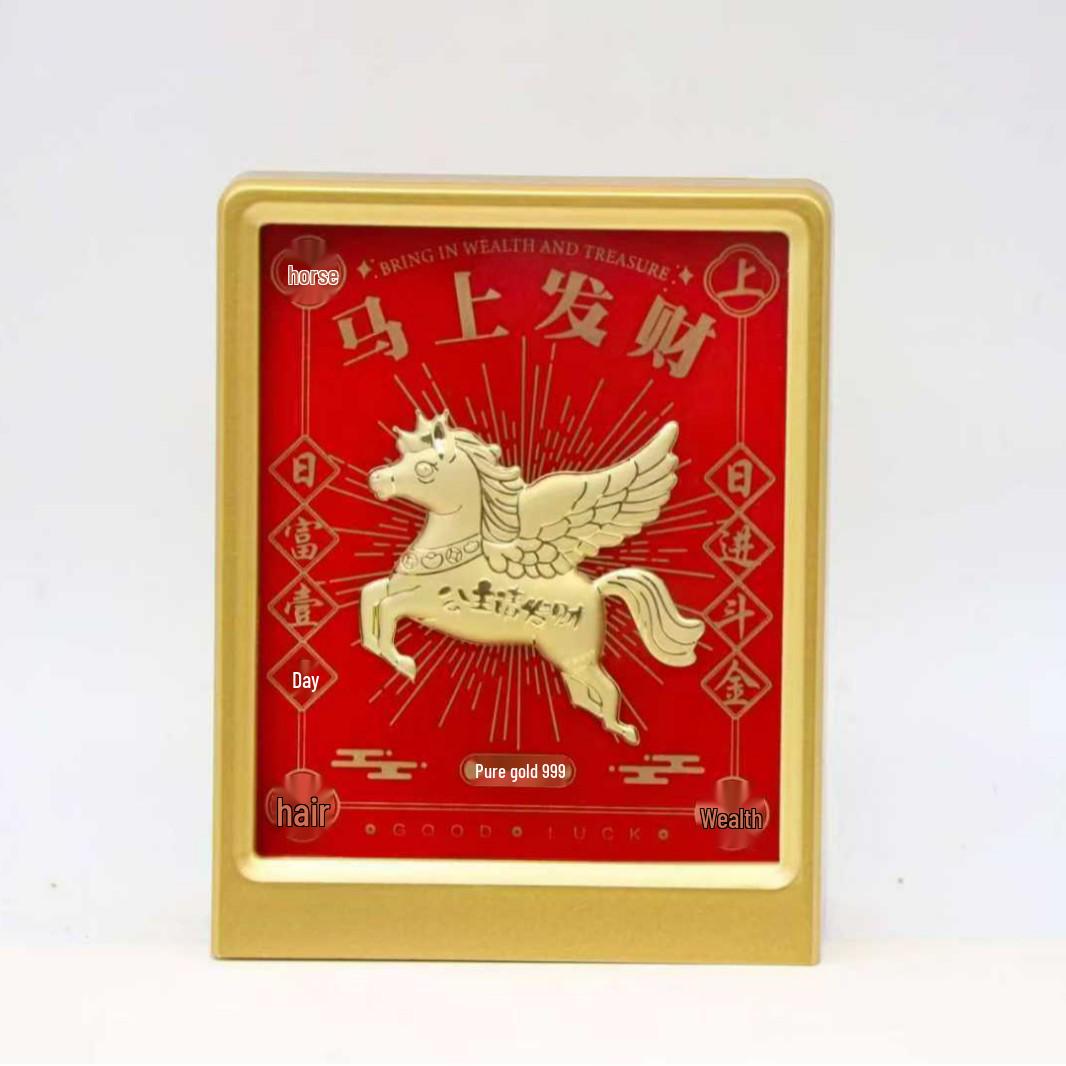 

Украшение в виде лошади с золотой инкрустацией: Креативное настольное украшение и уникальный подарок на дни рождения друзей