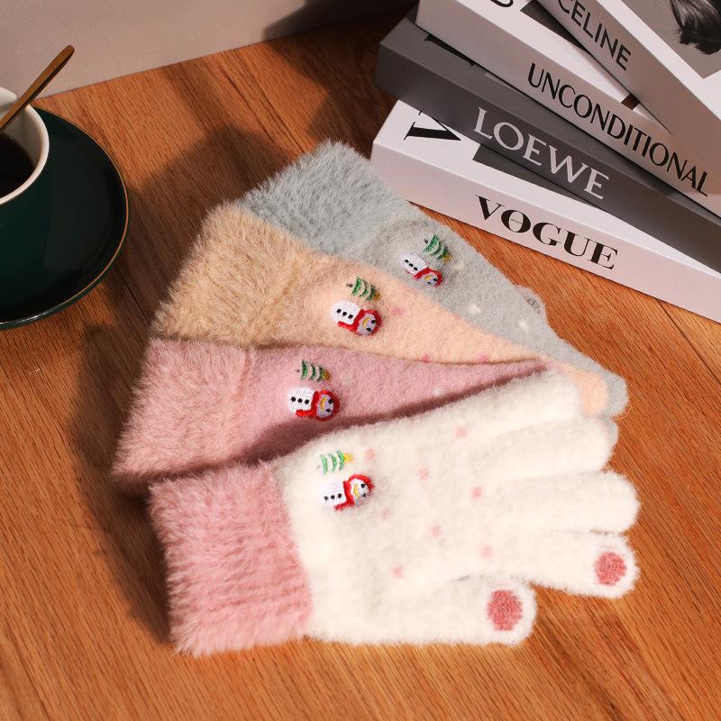 Winter Female Ins Cute Velvet Cold-proof Soft Girl Cycling Five-finger Cycling Season