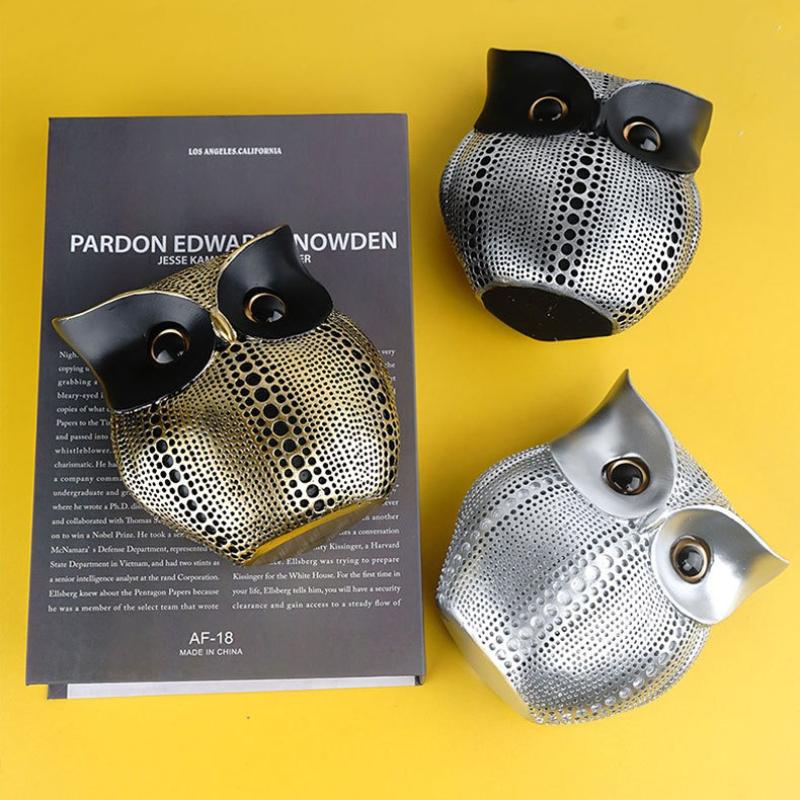 1Pcs Owl Ornaments Soft Nordic Modern Simple Ornaments Resin Crafts Bedroom Living Room Art Animals Family Atmosphere