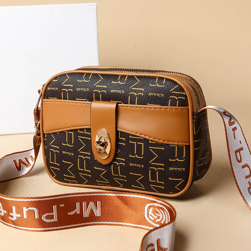 

Европейский и американский модный тренд, женская сумка на одно плечо, универсальная сумка через плечо для женщин среднего возраста, маленькая квадратная сумка