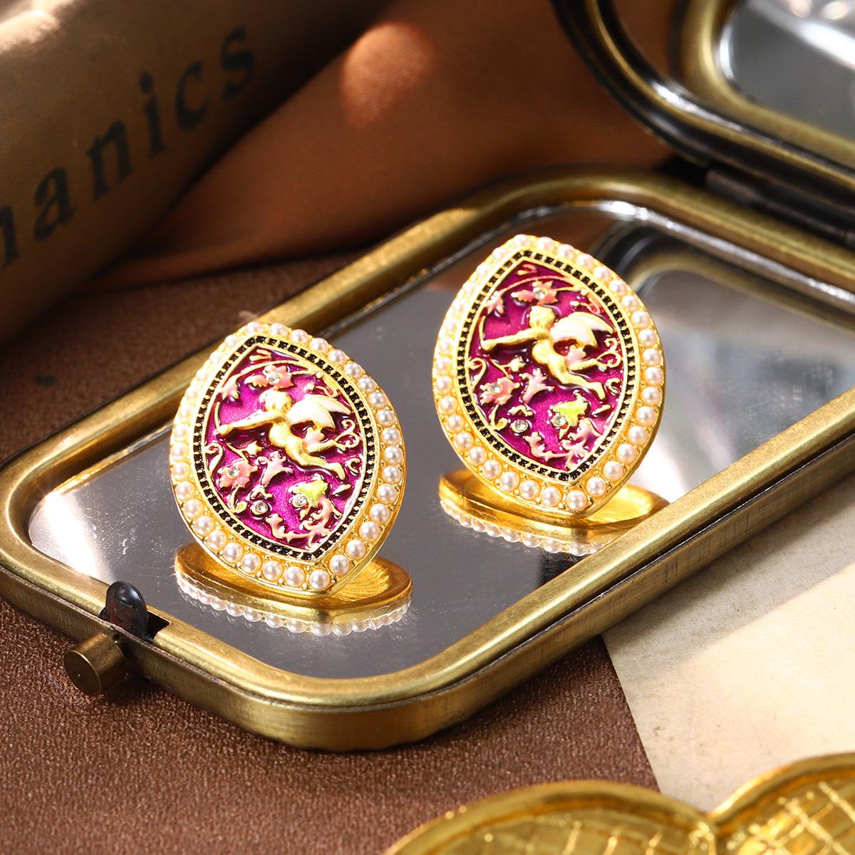 French retro oil painting style earrings niche high-end natural pearl stud earrings women s new Chinese hand-painted enamel earrings