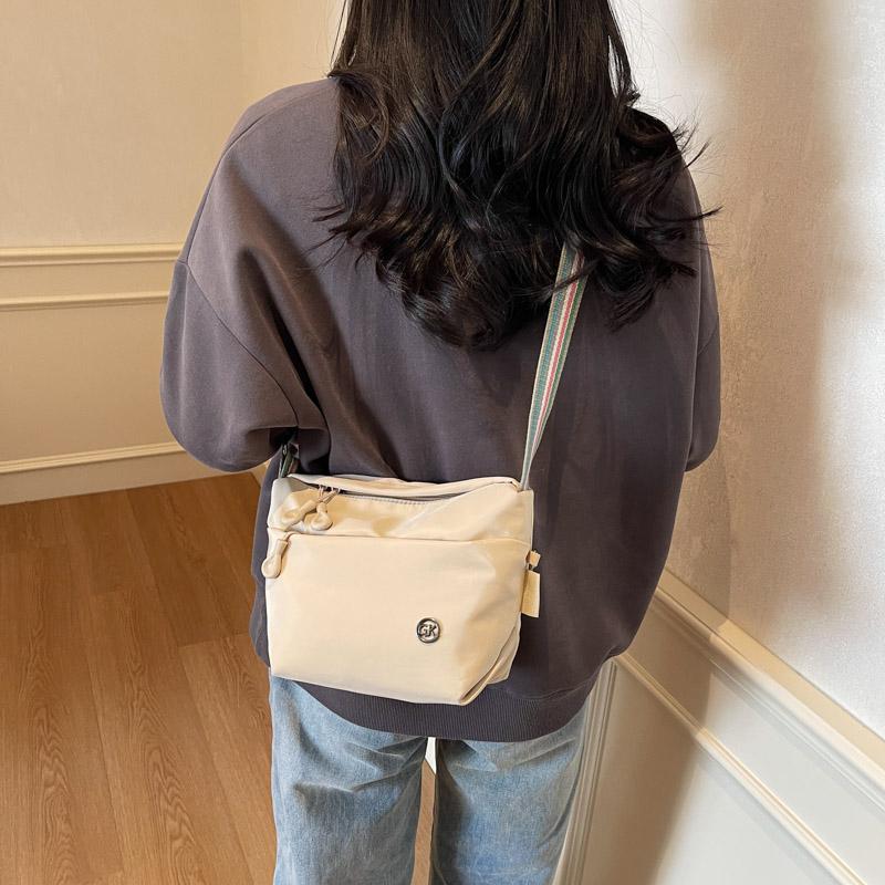 Codzienna nylonowa torba hobo crossbody dla kobiet designerskie torby na ramię 2025 lato mała pojemność tote damska podróżna torba shopper damskie portmonetki