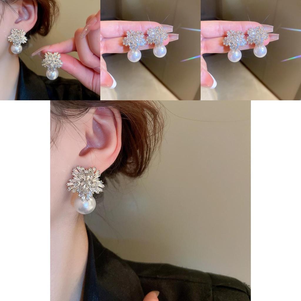 Earrings Stunning Pearl 2023 New Design Alloy Material Floral Style Shiny Diamond Pearl Earrings