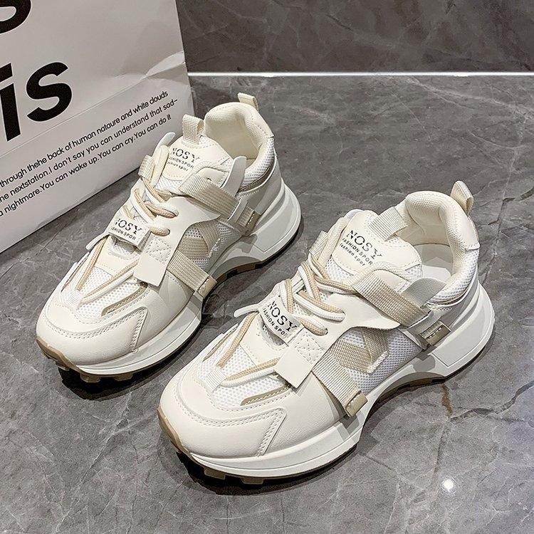 

[Yushilai] Fashion contrasting color casual sports shoes for women s spring 2025 new thick-soled height-increasing versatile single shoes 35