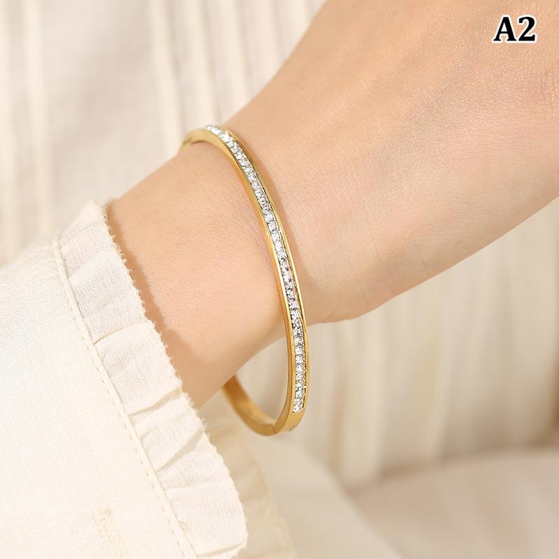 Simple Titanium Steel Gypsophila Bangle No Fading Light Luxury Temperament Full Diamond Bracelet For Women Jewelry