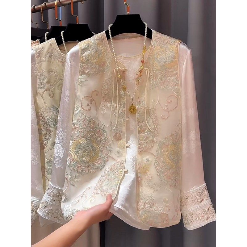 

New Chinese-Style National Fashion Suit for Women, 2026 Spring New Model, High-End and Elegant, High-Quality Vest and Shirt Two-Piece Set Picture Color Bottoming Shirt S