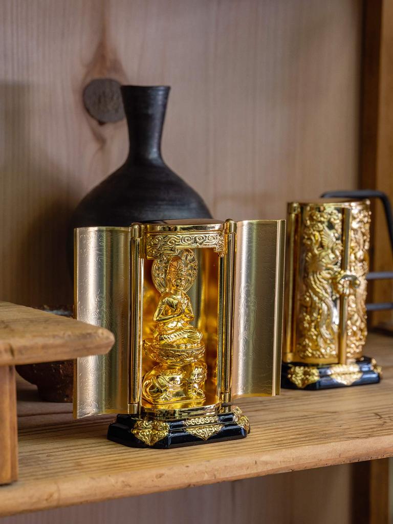 Buddhistische Statue von Fugen Bodhisattva in einem Schrein von Bildhauer Keishu Originalmodell in den Jahren des Drachen und Tierkreiszeichen-Schutzgottheit Takaoka Bronze (Gold