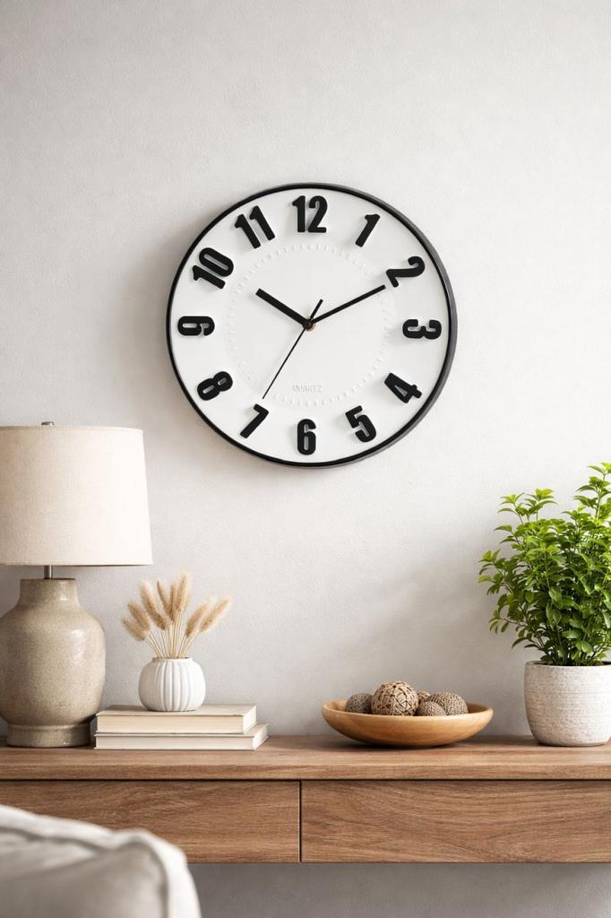 Wanduhr 30 cm mit schwarzem Rahmen