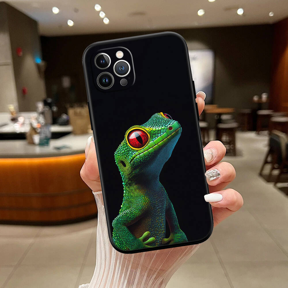 Chameleon New Phone Case for iPhone 6 6s 7 8 11 12 13 14 15 16 17 16E XS Pro Max XR X SE Air