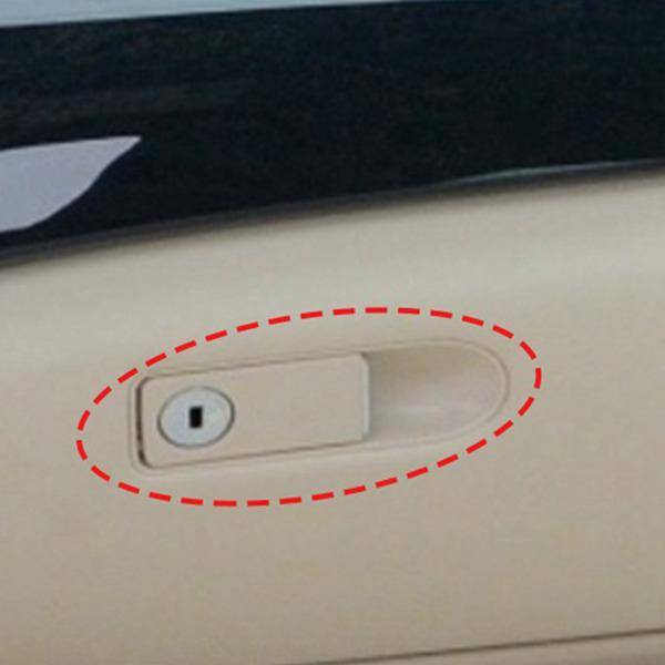 Compatible with Mercedes W218 CLS300/320/350/400 Glove Box Latch Handle